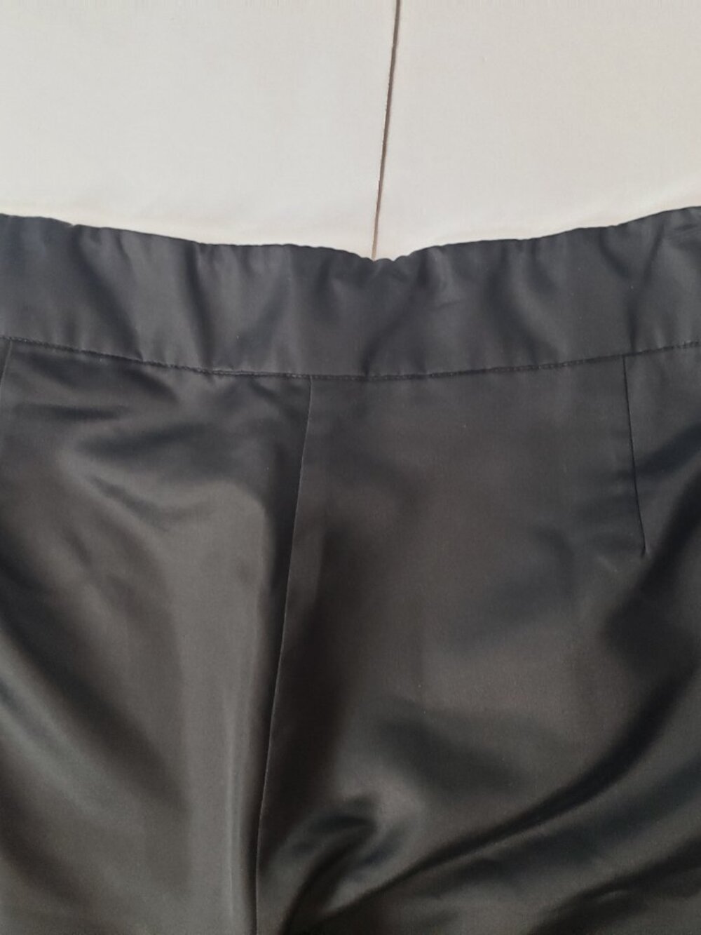 Eileen Fisher Silk Satin Wide Leg Lightweight Cropped Black Cargo Pants - Picture 9 of 11